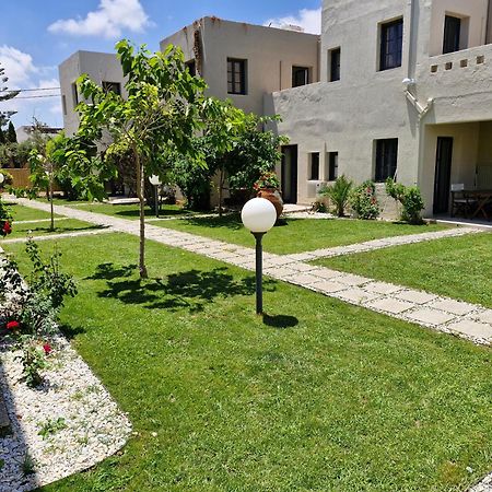 Creteco Hotel & Suites Gournes Gouvon Exterior photo
