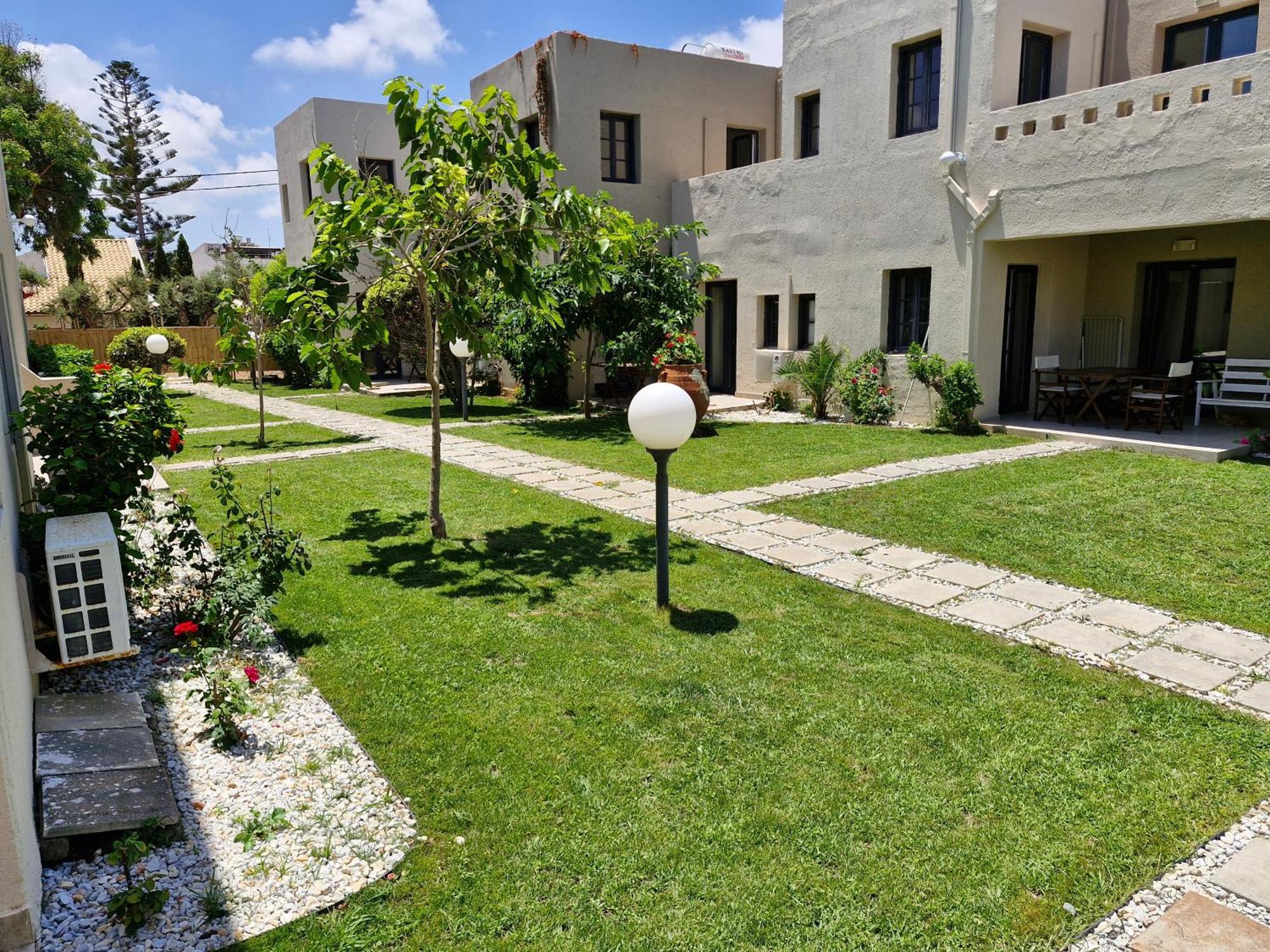 Creteco Hotel & Suites Gournes Gouvon Exterior photo