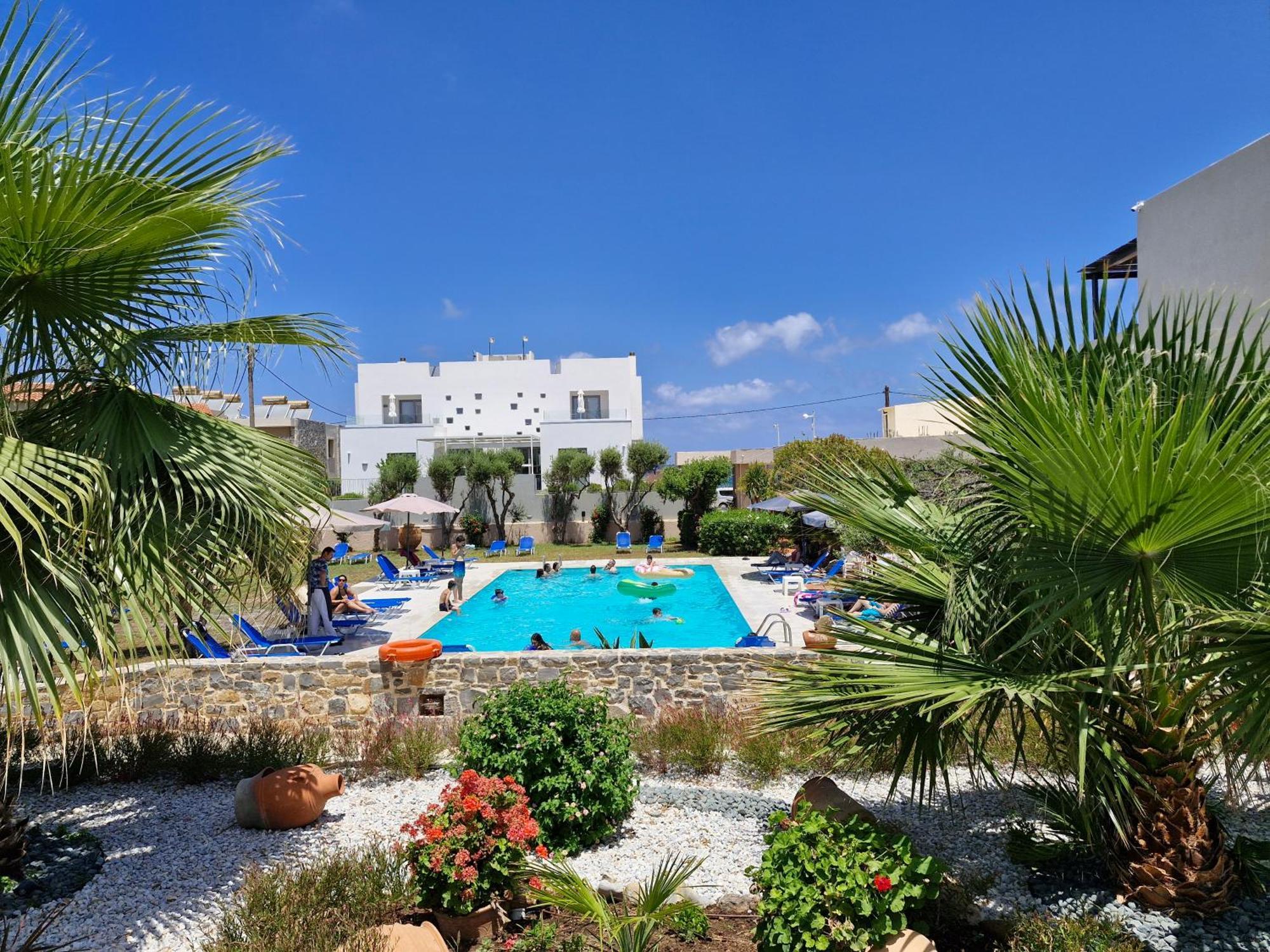 Creteco Hotel & Suites Gournes Gouvon Exterior photo