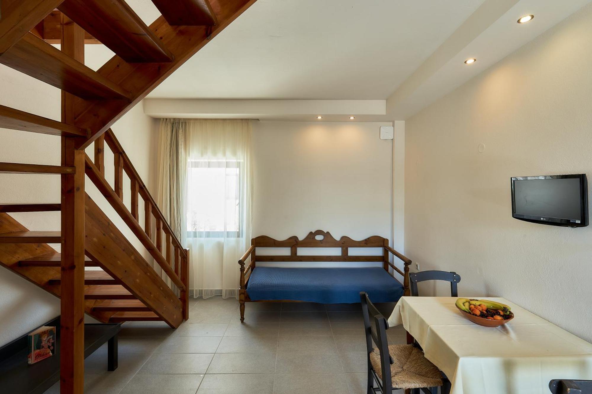 Creteco Hotel & Suites Gournes Gouvon Exterior photo