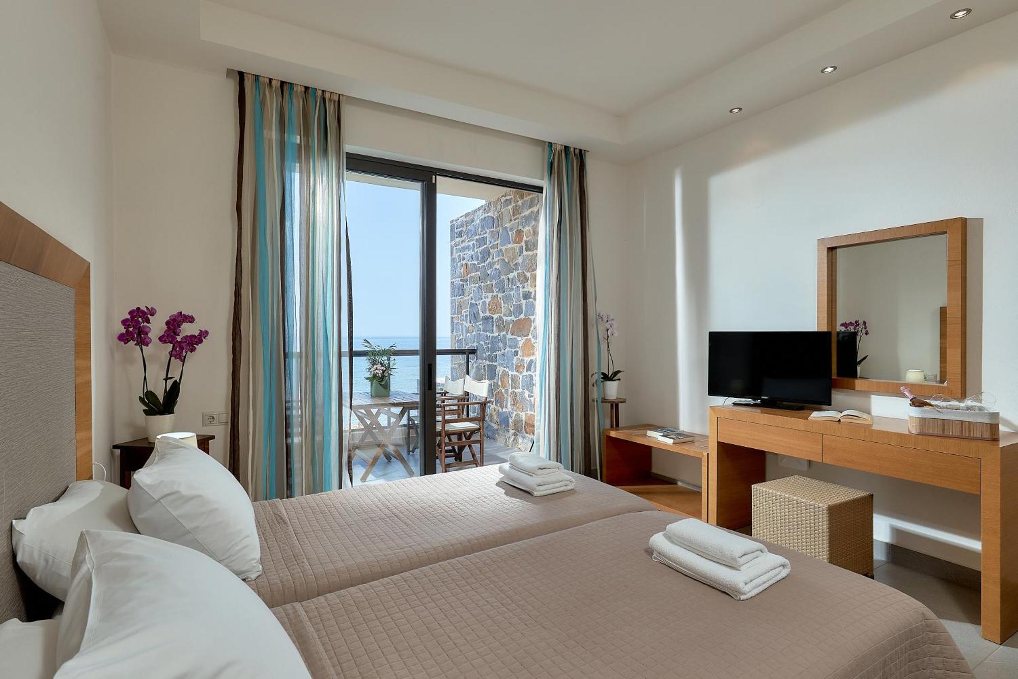 Creteco Hotel & Suites Gournes Gouvon Exterior photo