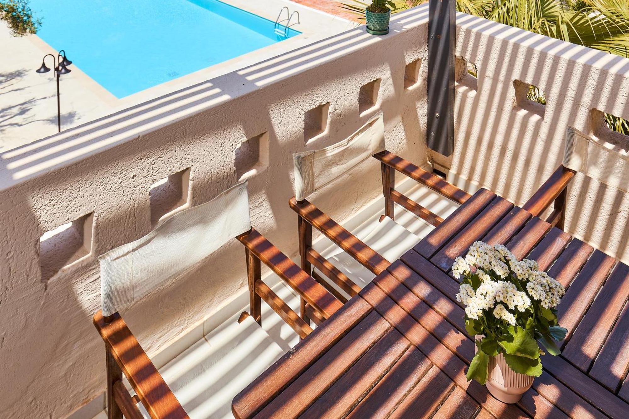 Creteco Hotel & Suites Gournes Gouvon Exterior photo